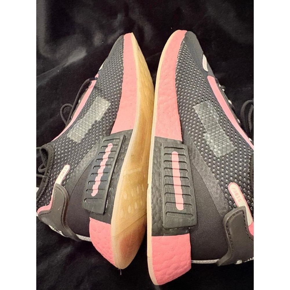 Adidas NMD V3 Core Black Beam Pink Womens Sneakers GZ4515 - Picture 5 of 8